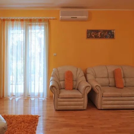 Spacious 100m2 W Big Terrace & Great Sea View Apartament *