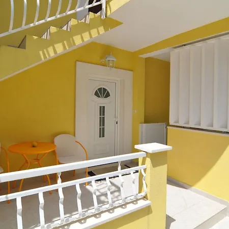 Spacious 100m2 W Big Terrace & Great Sea View *