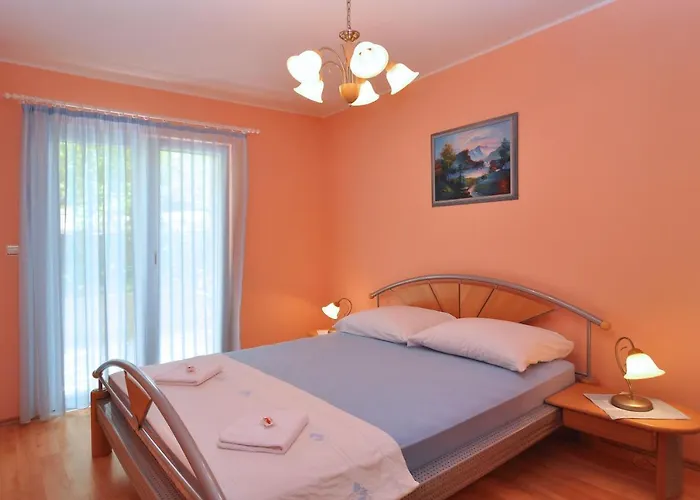 Spacious 100m2 W Big Terrace & Great Sea View Slatine