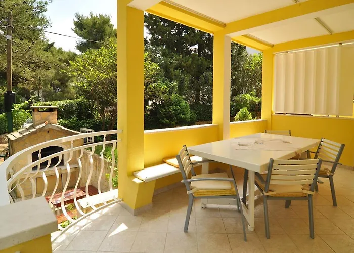 Spacious 100m2 W Big Terrace & Great Sea View *