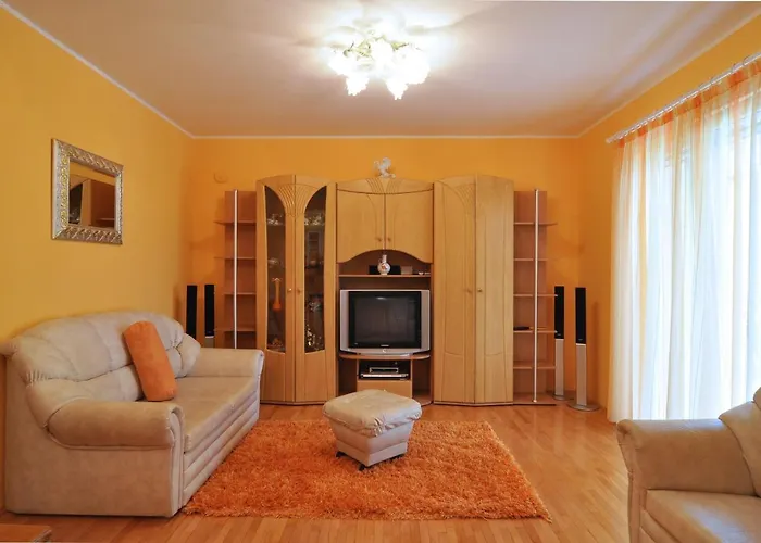 Spacious 100m2 W Big Terrace & Great Sea View * Slatine