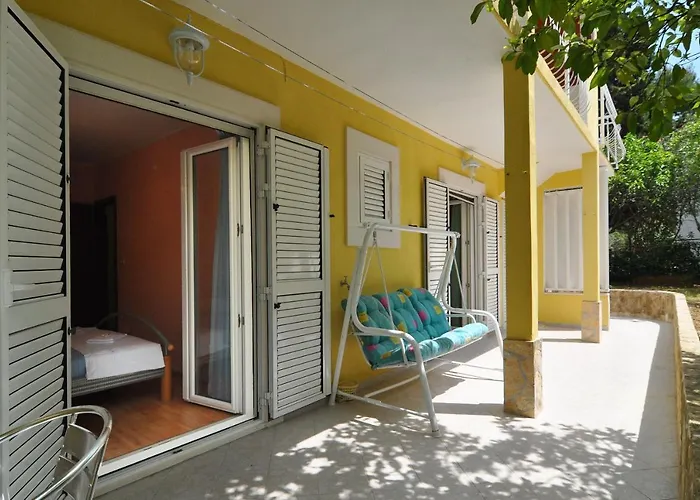 Διαμέρισμα Spacious 100m2 W Big Terrace & Great Sea View Slatine